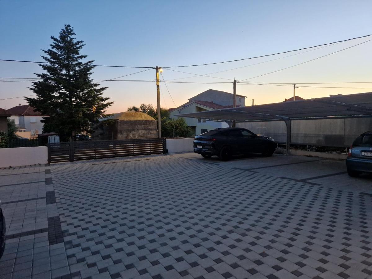 Luna Apartman *